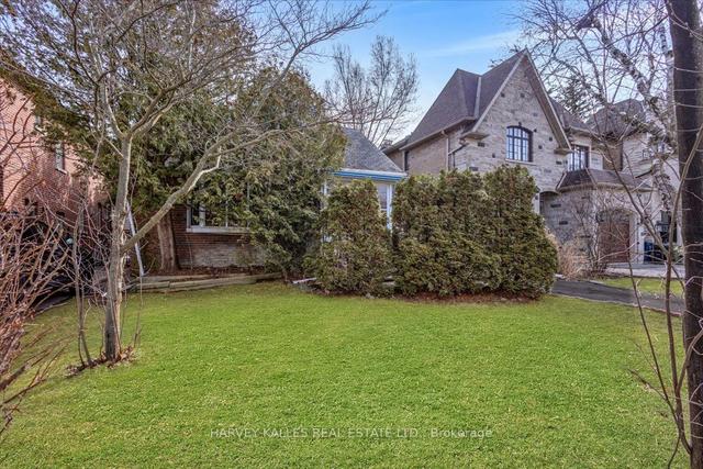 63 Stuart Ave, House detached with 3 bedrooms, 2 bathrooms and 2 parking in Toronto ON | Image 21