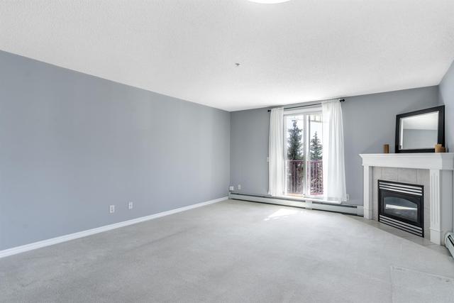 313 - 9 Country Village Bay Ne, Condo with 2 bedrooms, 2 bathrooms and 1 parking in Calgary AB | Image 19
