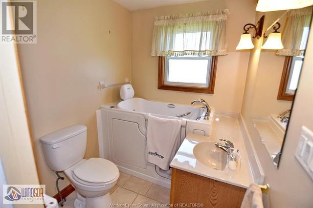 2803 County Rd 27, House detached with 3 bedrooms, 2 bathrooms and null parking in Lakeshore ON | Image 40