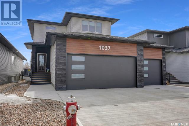 1037 Maplewood Drive, House detached with 5 bedrooms, 4 bathrooms and null parking in Moose Jaw SK | Image 2