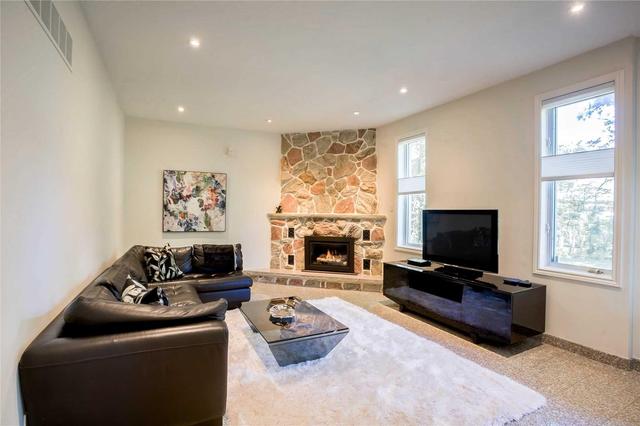 74 Thorncrest Rd, House detached with 5 bedrooms, 5 bathrooms and 16 parking in Toronto ON | Image 7