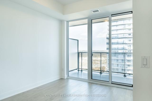 2703 - 70 Annie Craig Dr W, Townhouse with 1 bedrooms, 2 bathrooms and 1 parking in Toronto ON | Image 4