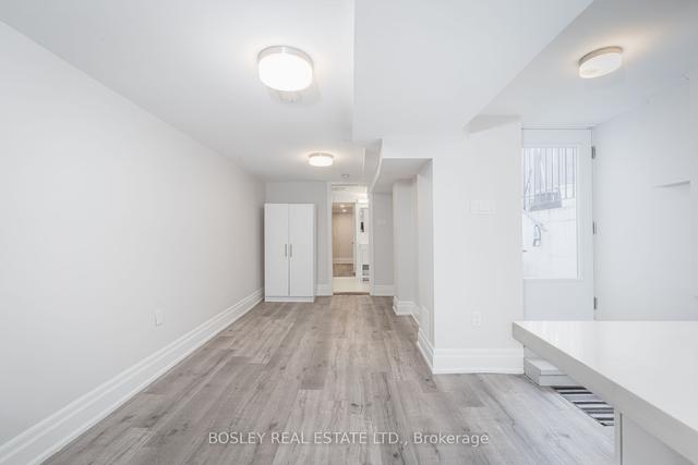 bsmt - 2 Parr St, House attached with 2 bedrooms, 1 bathrooms and 0 parking in Toronto ON | Image 32