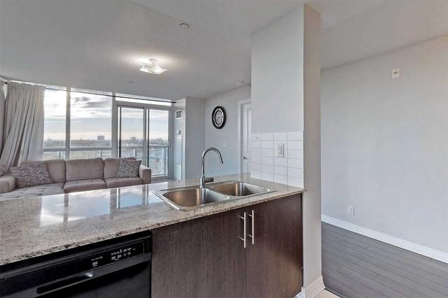 1118 - 80 Esther Lorrie Dr, Condo with 2 bedrooms, 2 bathrooms and 1 parking in Toronto ON | Image 7