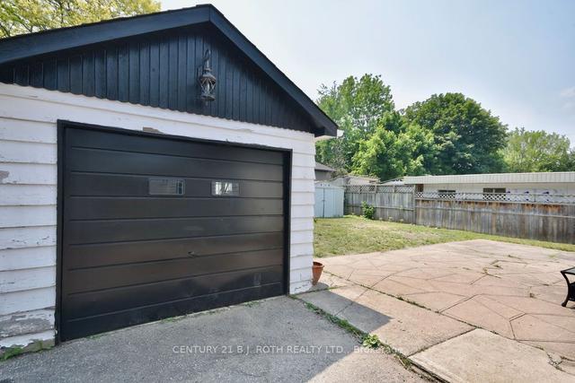 97 Queen St, House detached with 2 bedrooms, 2 bathrooms and 6 parking in Barrie ON | Image 30