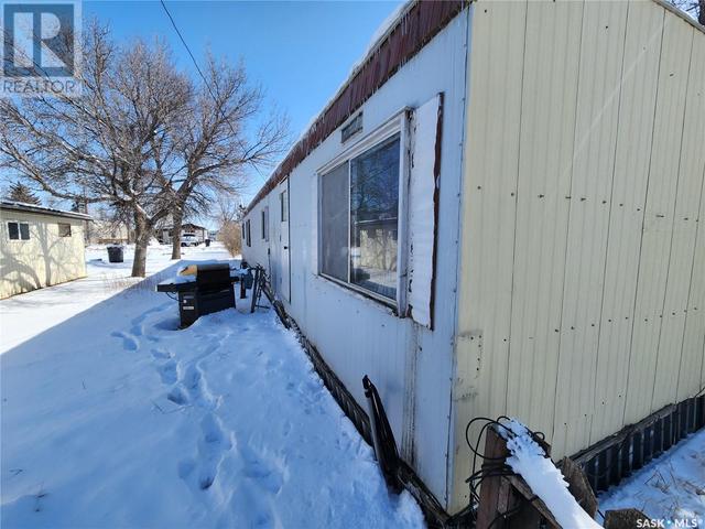 106 Larch Street, Home with 2 bedrooms, 1 bathrooms and null parking in Caronport SK | Image 23