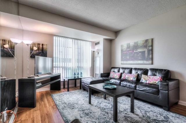 606 - 1 Lee Centre Dr, Condo with 2 bedrooms, 2 bathrooms and 1 parking in Toronto ON | Image 25