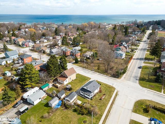 200 St. Vincent Street, House detached with 2 bedrooms, 1 bathrooms and 3 parking in Meaford ON | Image 22