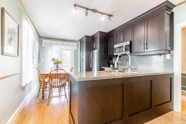 562 Clark Ave, House detached with 2 bedrooms, 1 bathrooms and 3 parking in Burlington ON | Image 7