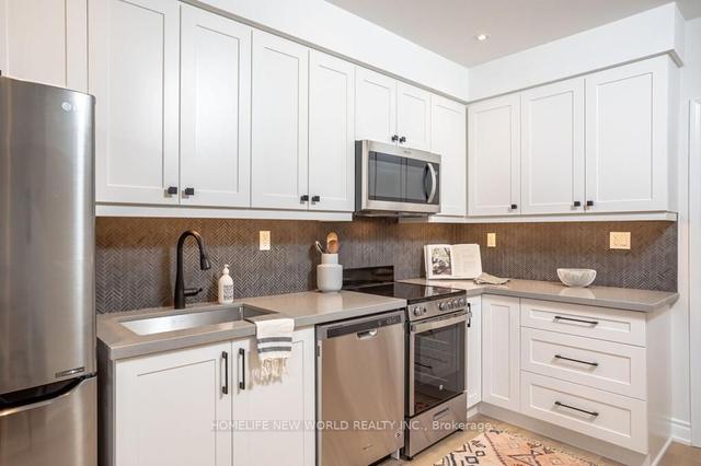 main - 46 Emerson Ave, House detached with 2 bedrooms, 2 bathrooms and 1 parking in Toronto ON | Image 11