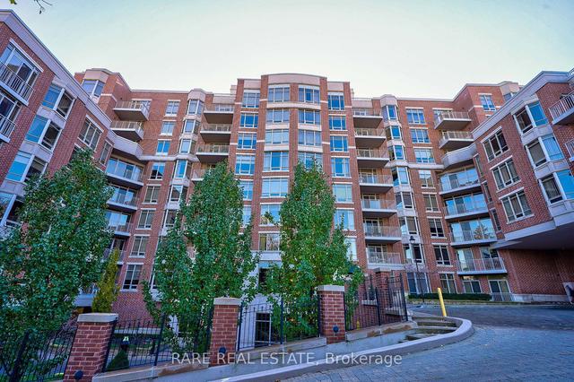 320 - 10101 Yonge St, Condo with 2 bedrooms, 3 bathrooms and 2 parking in Richmond Hill ON | Image 23