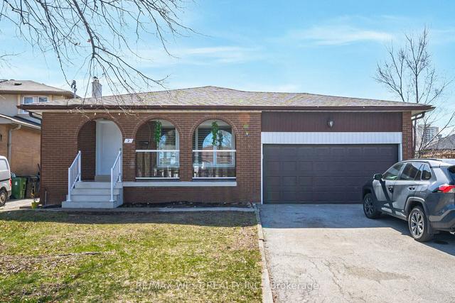 2 Delbasso Crt, House detached with 3 bedrooms, 4 bathrooms and 6 parking in Toronto ON | Image 1