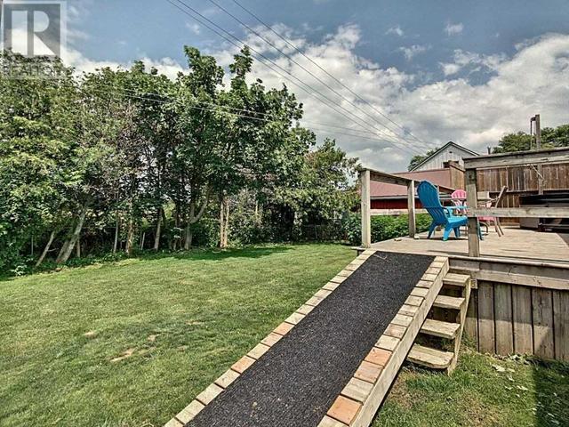 1199 Lakeshore Rd, House detached with 3 bedrooms, 2 bathrooms and 12 parking in Haldimand County ON | Image 6