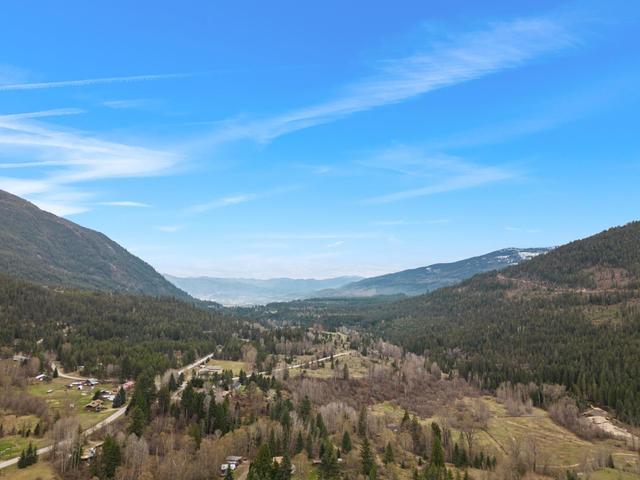 1960 Pass Creek Road, House detached with 3 bedrooms, 3 bathrooms and null parking in Central Kootenay I BC | Image 60