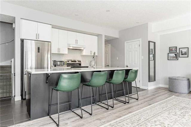 36 - 39 Kay Cres, Townhouse with 2 bedrooms, 2 bathrooms and 2 parking in Guelph ON | Image 38