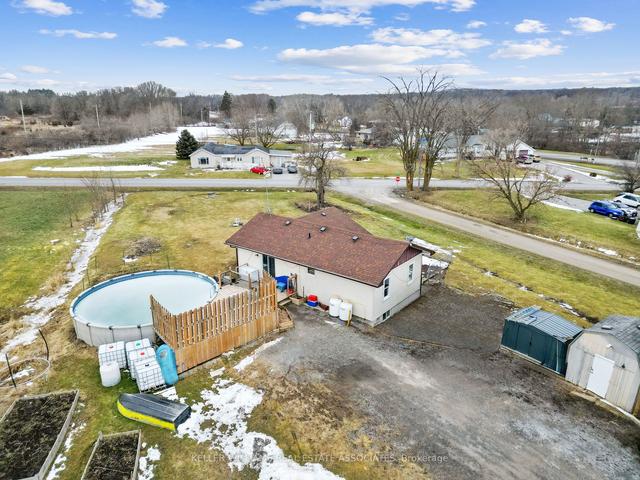 16 Catherine St, House detached with 2 bedrooms, 1 bathrooms and 4 parking in Tyendinaga ON | Image 13