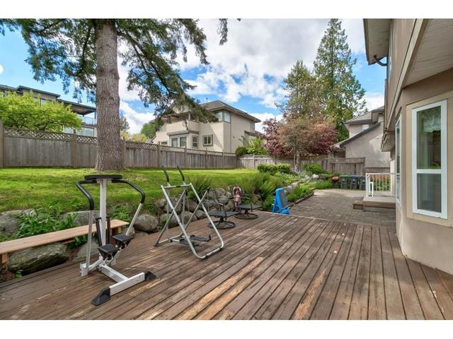 9387 163 Street, House detached with 7 bedrooms, 4 bathrooms and 6 parking in Surrey BC | Image 37
