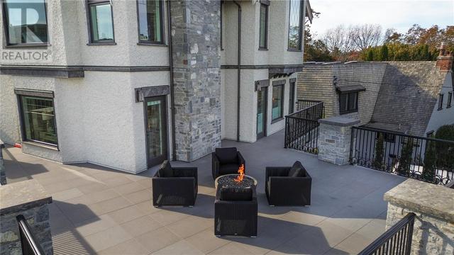 520 Island Rd, House detached with 4 bedrooms, 5 bathrooms and 2 parking in Oak Bay BC | Image 43