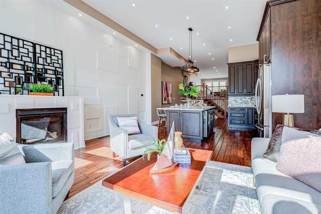 170 Leyton Ave, House semidetached with 4 bedrooms, 4 bathrooms and 3 parking in Toronto ON | Image 7