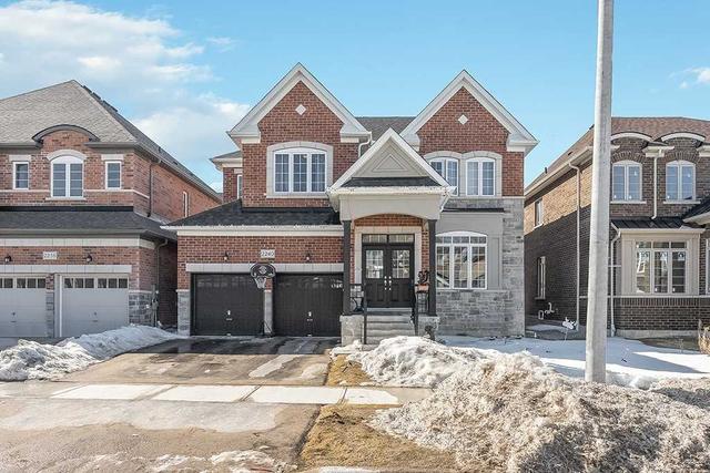 2240 Lozenby St, House detached with 4 bedrooms, 4 bathrooms and 6 parking in Innisfil ON | Image 1