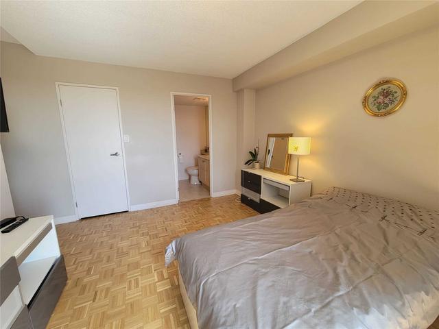 605 - 1000 Cedarglen Gate, Condo with 2 bedrooms, 2 bathrooms and 1 parking in Mississauga ON | Image 11