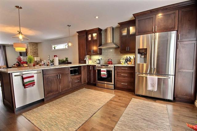 1 Birchmount Rd, House detached with 2 bedrooms, 3 bathrooms and 4 parking in Toronto ON | Image 2