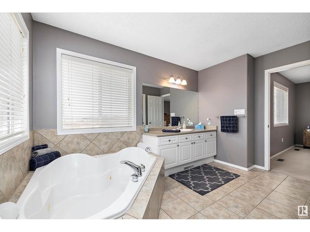 9404 106 Av, House detached with 3 bedrooms, 2 bathrooms and null parking in Morinville AB | Image 27