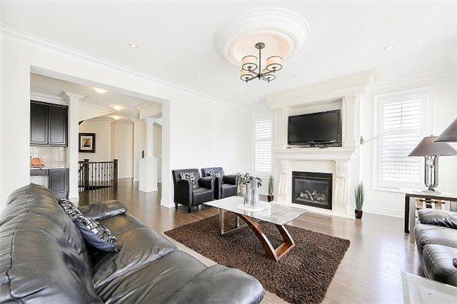 18 Lost Canyon Way, House detached with 4 bedrooms, 4 bathrooms and 4 parking in Brampton ON | Image 3