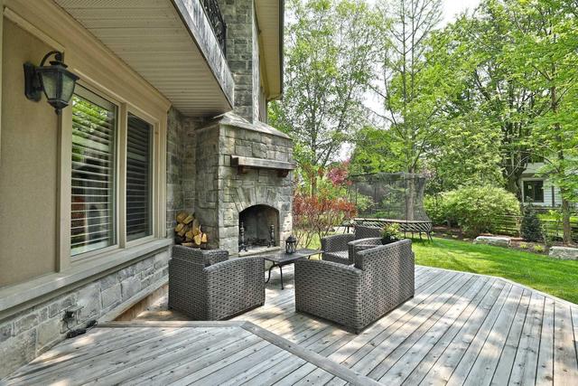 1012 Rebecca St, House detached with 4 bedrooms, 4 bathrooms and 6 parking in Oakville ON | Image 19