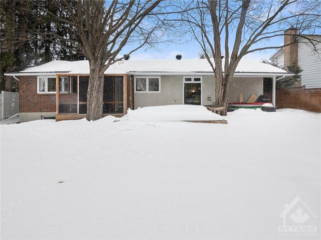 6 Crofton Road, House detached with 3 bedrooms, 3 bathrooms and 5 parking in Ottawa ON | Image 26