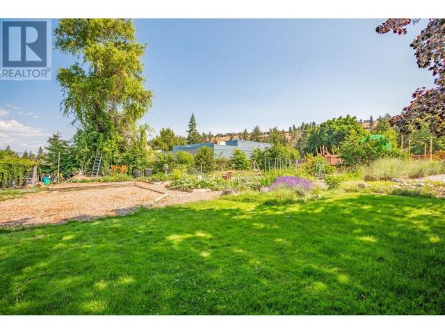 754 Mcclure Road, House detached with 4 bedrooms, 2 bathrooms and 3 parking in Kelowna BC | Image 29