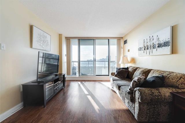 1104 - 24 Hanover Rd, Condo with 2 bedrooms, 2 bathrooms and 2 parking in Brampton ON | Image 2
