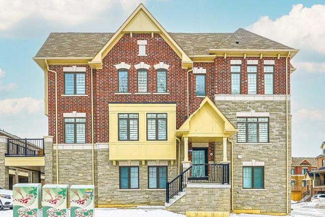 30 Mannar Dr, House attached with 3 bedrooms, 3 bathrooms and 4 parking in Markham ON | Image 1