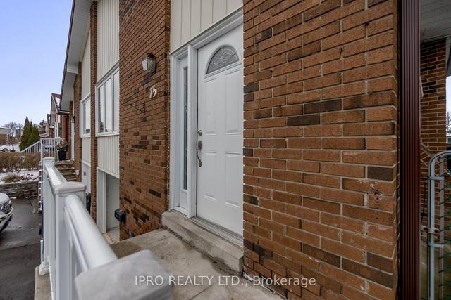 75 Newlyn Cres, House semidetached with 4 bedrooms, 3 bathrooms and 3 parking in Brampton ON | Image 29