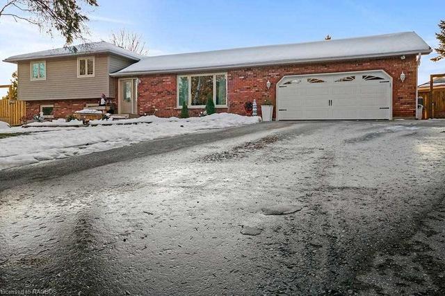 614504 Hamilton Lane Lane, House detached with 3 bedrooms, 2 bathrooms and 7 parking in West Grey ON | Card Image