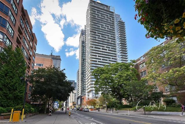 3705 - 50 Wellesley St E, Condo with 1 bedrooms, 1 bathrooms and 0 parking in Toronto ON | Image 1
