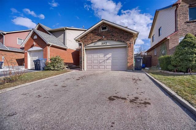392 Hansen Rd N, House detached with 3 bedrooms, 3 bathrooms and 3 parking in Brampton ON | Image 26