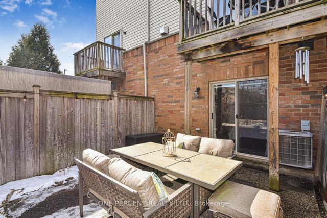 673 Rowley Common, House attached with 2 bedrooms, 2 bathrooms and 2 parking in Burlington ON | Image 24