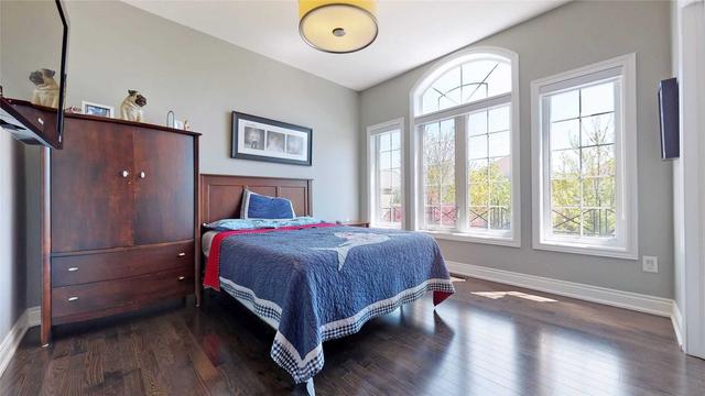 32 Wardlaw Pl, House detached with 4 bedrooms, 3 bathrooms and 4 parking in Vaughan ON | Image 17
