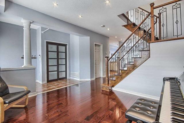 746 Bur Oak Ave, House attached with 3 bedrooms, 4 bathrooms and 4 parking in Markham ON | Image 37