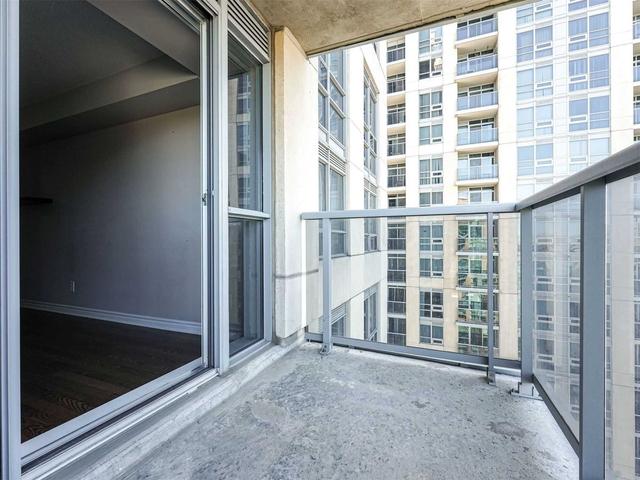 1504 - 5 Michael Power Pl, Condo with 1 bedrooms, 1 bathrooms and 1 parking in Toronto ON | Image 30