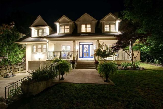 1296 Queen Victoria Ave, House detached with 5 bedrooms, 4 bathrooms and 12 parking in Mississauga ON | Image 35