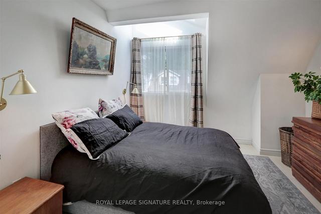 9 Norway Ave, House semidetached with 2 bedrooms, 3 bathrooms and 0 parking in Toronto ON | Image 18