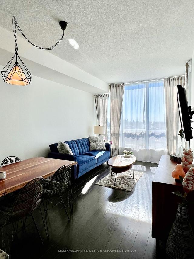 1010 - 15 Viking Lane, Condo with 1 bedrooms, 1 bathrooms and 1 parking in Toronto ON | Image 6