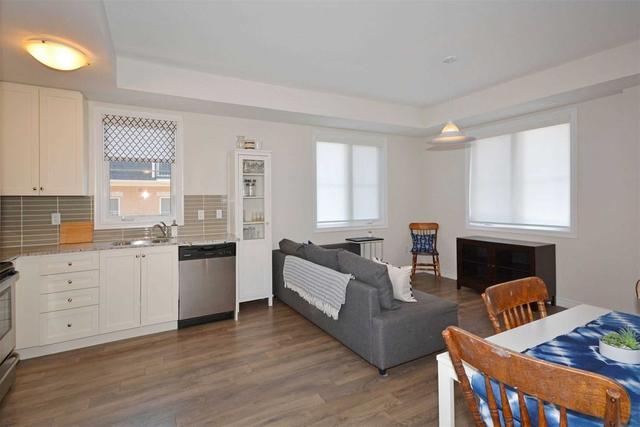 232 - 380 Hopewell Ave, Townhouse with 2 bedrooms, 2 bathrooms and 1 parking in Toronto ON | Image 2