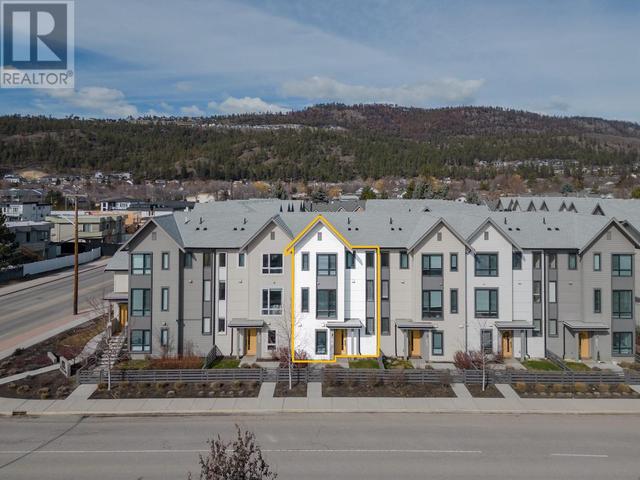 54 - 170 Celano Crescent, House attached with 3 bedrooms, 2 bathrooms and 2 parking in Kelowna BC | Image 2