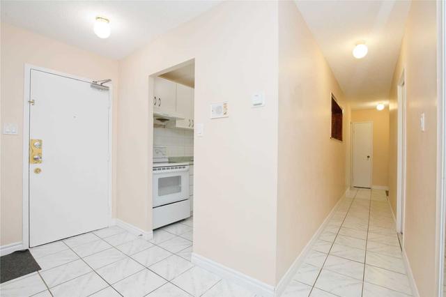 ph-11 - 390 Dixon Rd, Condo with 3 bedrooms, 2 bathrooms and 1 parking in Toronto ON | Image 16