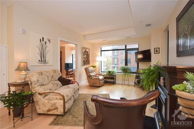 405 - 11 Oblats Avenue, Condo with 2 bedrooms, 2 bathrooms and 1 parking in Ottawa ON | Image 6