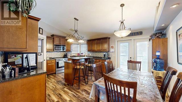 44 Sunwood Court Sw, House detached with 4 bedrooms, 3 bathrooms and 2 parking in Medicine Hat AB | Image 15