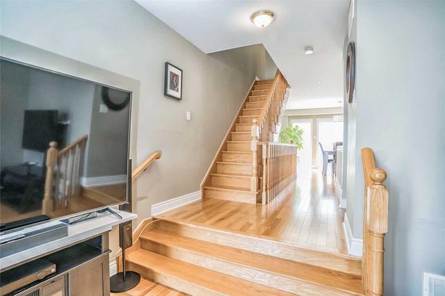 957 The Queensway, House attached with 4 bedrooms, 3 bathrooms and 2 parking in Toronto ON | Image 38